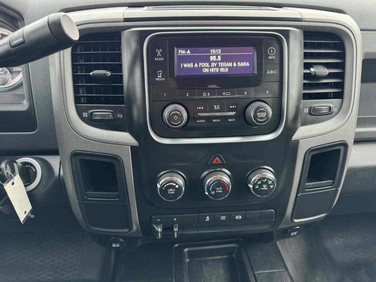 2016 RAM 2500 4WD Diesel Crew Long Box Photo