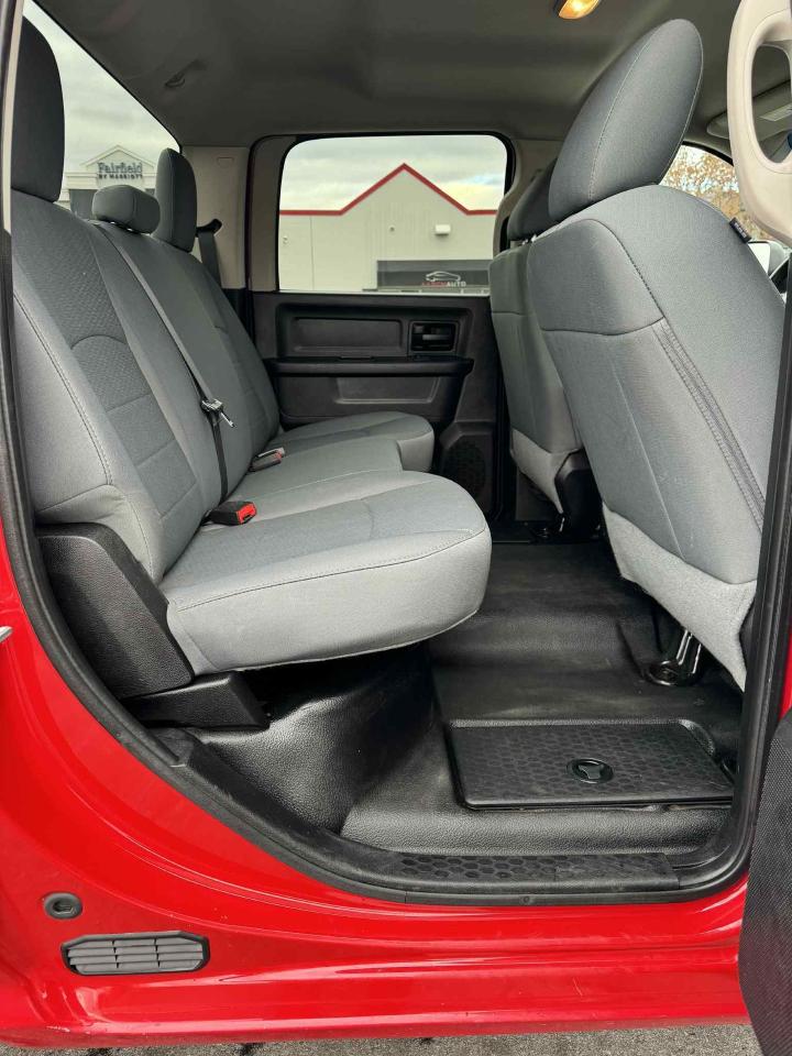 2016 RAM 2500 4WD Diesel Crew Long Box Photo