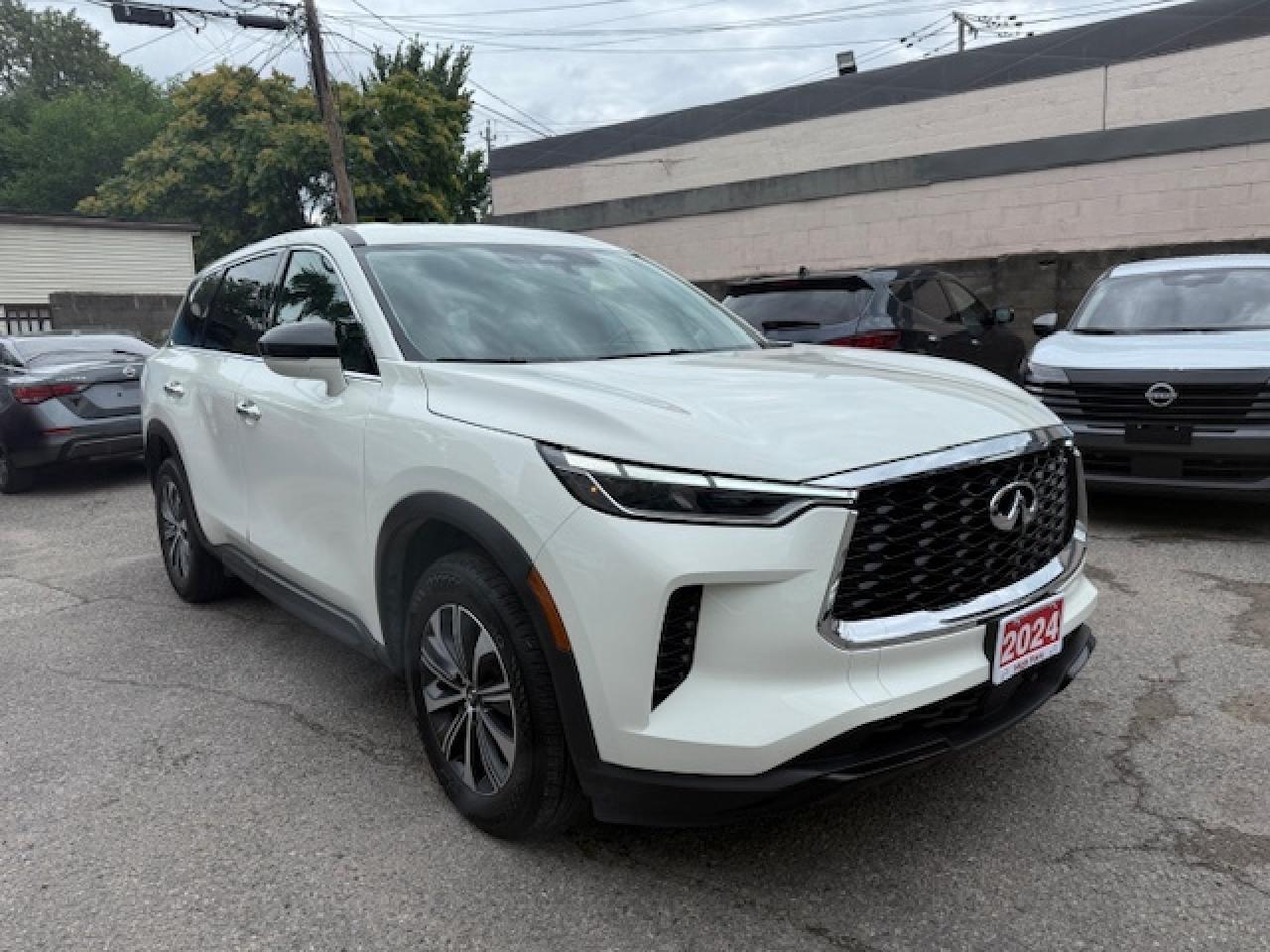 2024 Infiniti QX60 PURE, APPLE CARPLAY $ ANDROID AUTO, BLUETOOTH STRE Photo