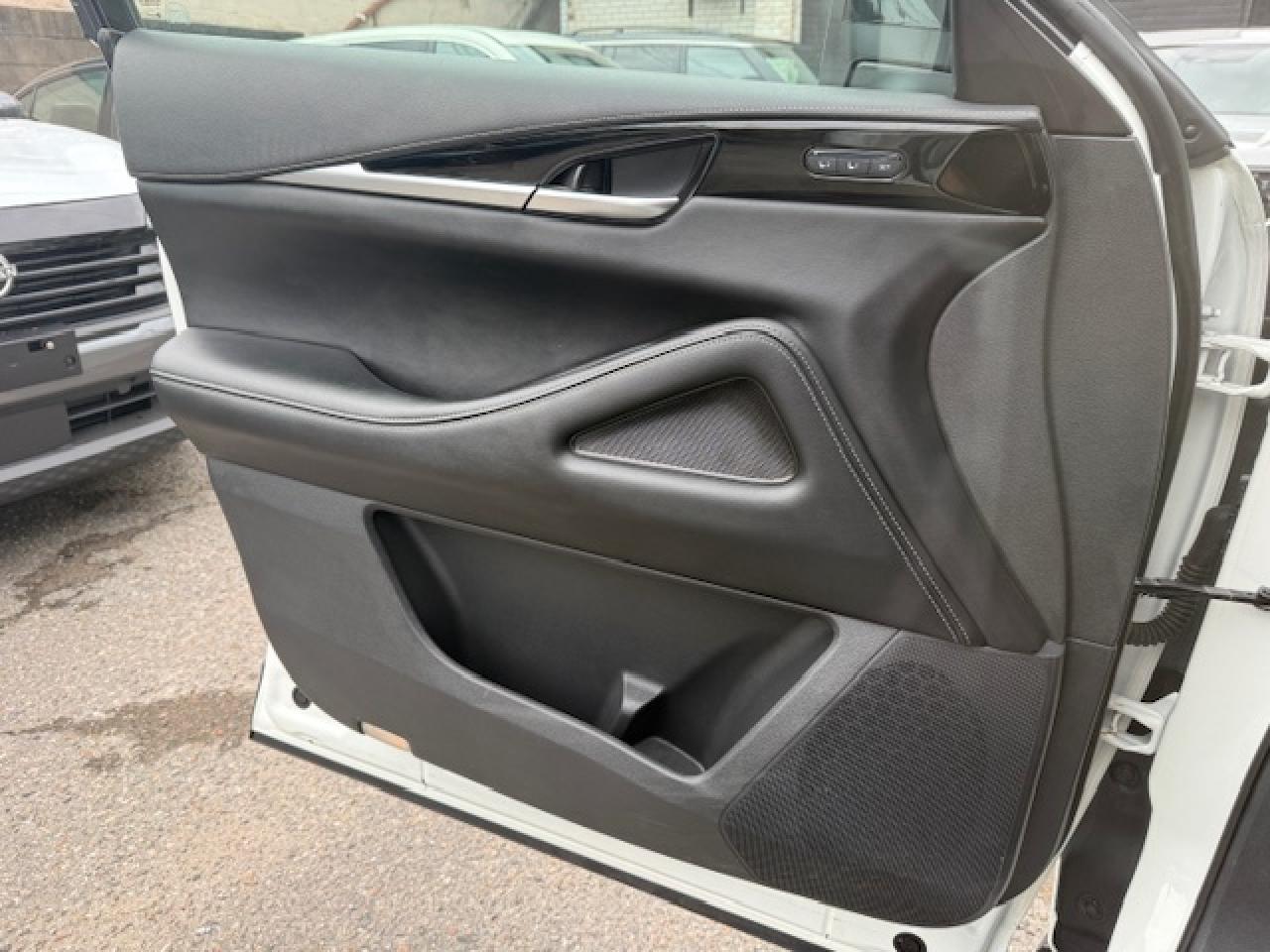 2024 Infiniti QX60 PURE, APPLE CARPLAY $ ANDROID AUTO, BLUETOOTH STRE Photo