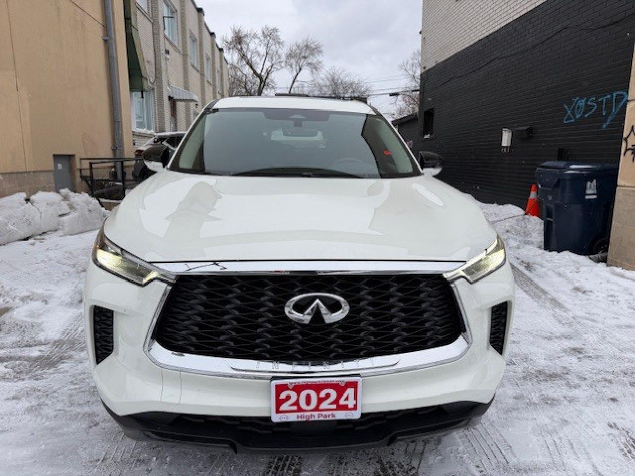 2024 Infiniti QX60 PURE, APPLE CARPLAY $ ANDROID AUTO, BLUETOOTH STRE Photo