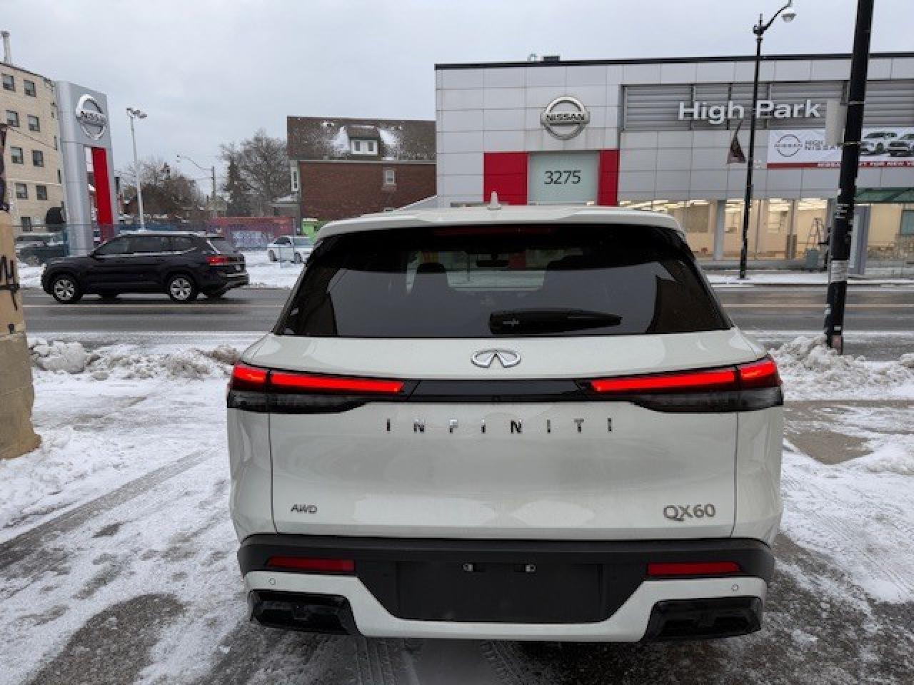 2024 Infiniti QX60 PURE, APPLE CARPLAY $ ANDROID AUTO, BLUETOOTH STRE Photo