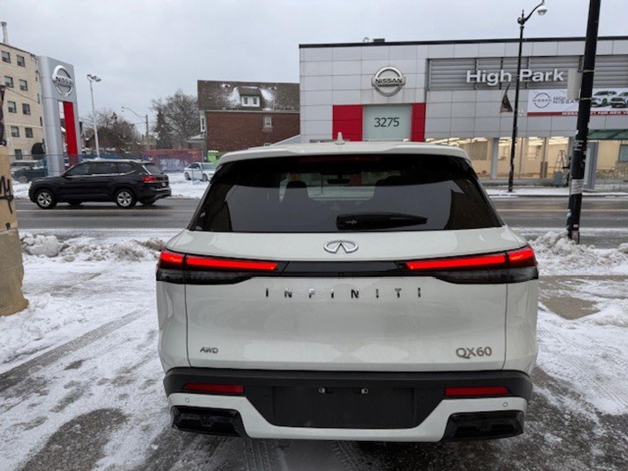 2024 Infiniti QX60 PURE, APPLE CARPLAY $ ANDROID AUTO, BLUETOOTH STRE Photo