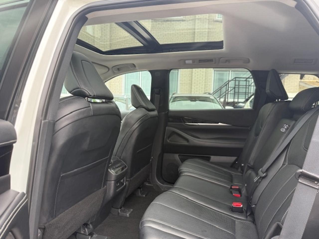 2024 Infiniti QX60 PURE, APPLE CARPLAY $ ANDROID AUTO, BLUETOOTH STRE Photo