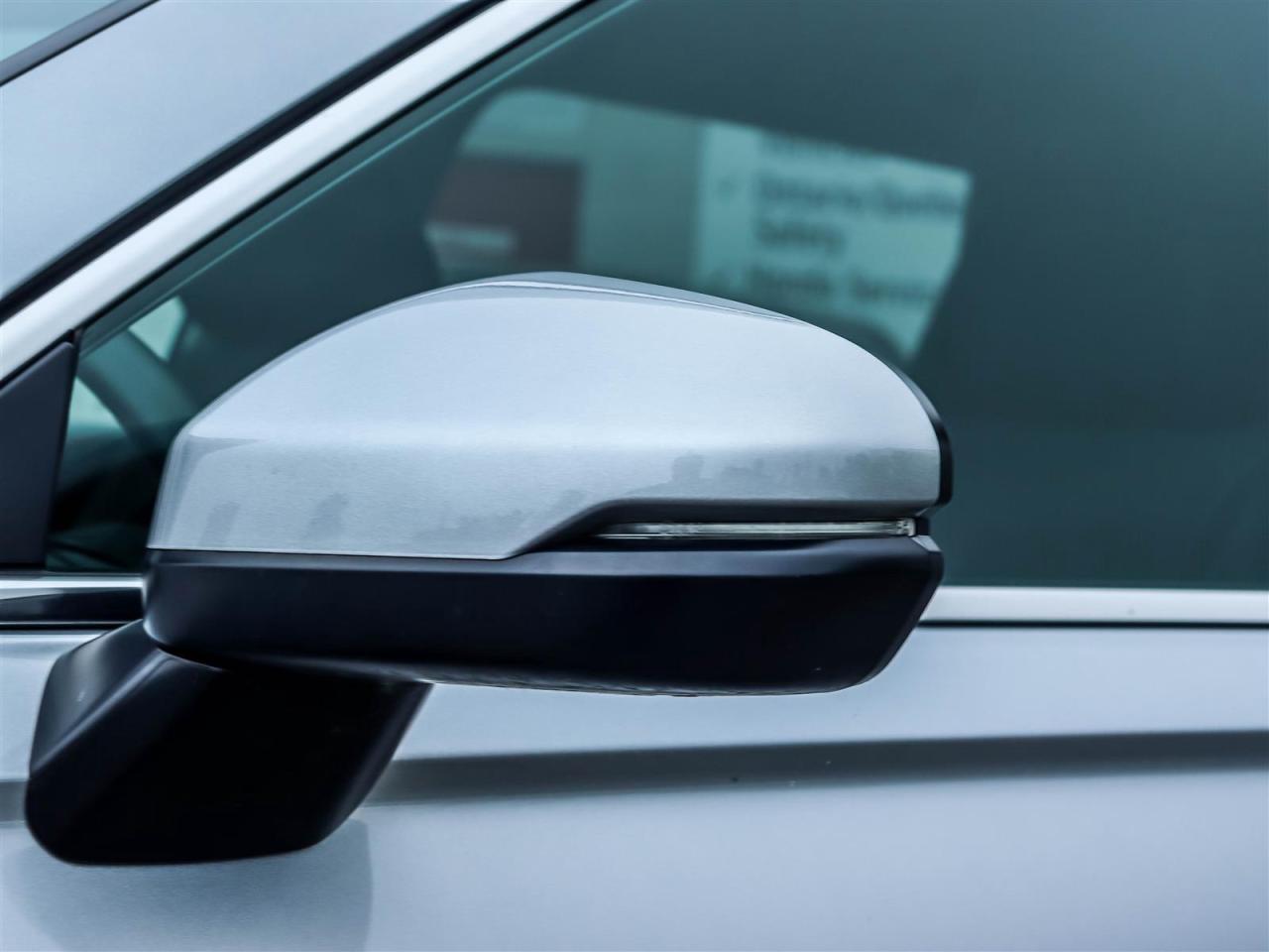 2025 Honda CR-V LX 2WD BACKUP CAM Photo