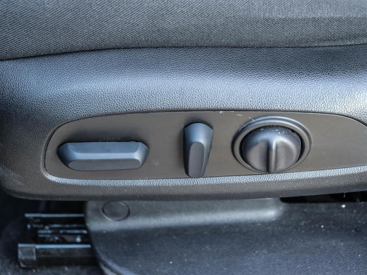 2022 Chevrolet Equinox LT W/1LT ALLOYS POWER TAILGATE BACKUP CAM Photo