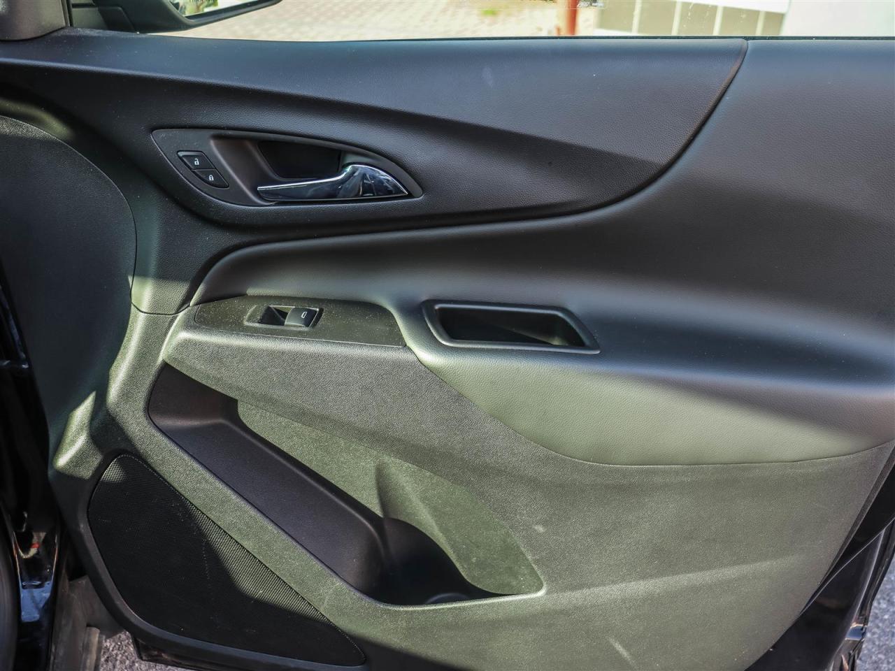 2022 Chevrolet Equinox LT W/1LT ALLOYS POWER TAILGATE BACKUP CAM Photo