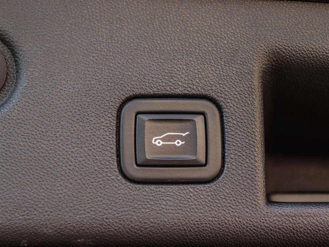 2022 Chevrolet Equinox LT W/1LT ALLOYS POWER TAILGATE BACKUP CAM Photo