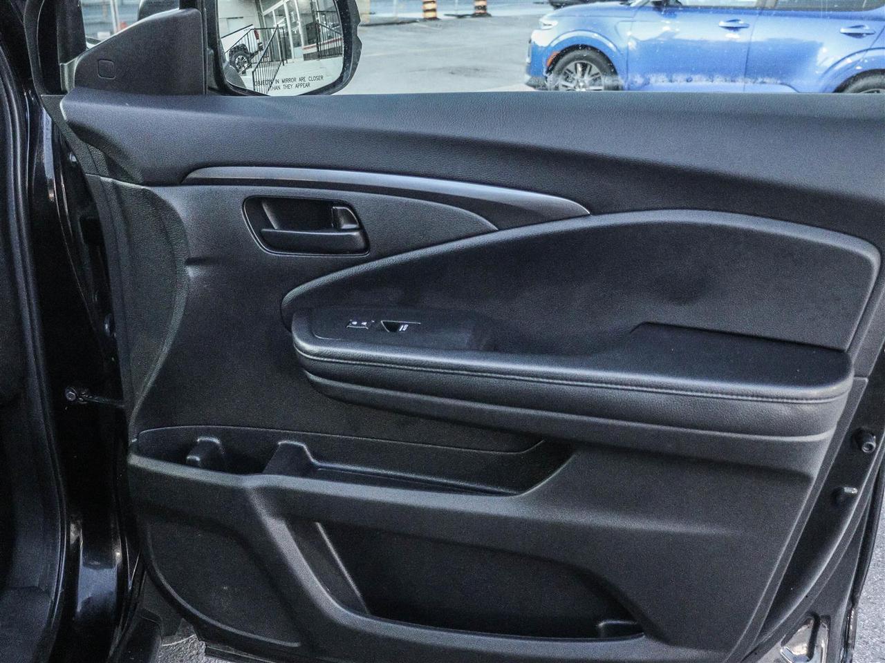 2022 Honda Passport Sport AWD APPLE CARPLAY/ ANDROID AUTO BACKUP CAM Photo