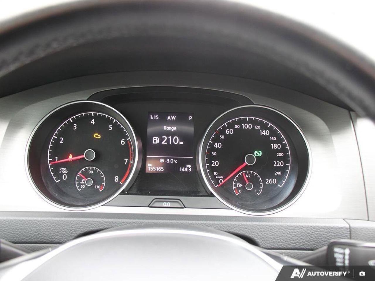 2016 Volkswagen Golf 1.8 TSI TrendlineAS-TRADED, HTD SEATS, BACKUP CAM, Photo