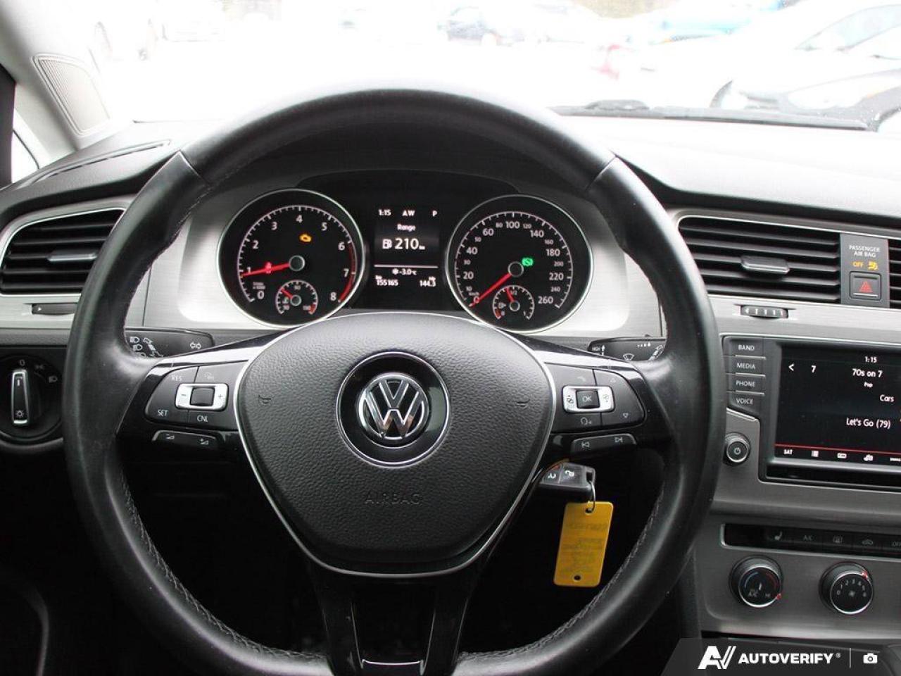 2016 Volkswagen Golf 1.8 TSI TrendlineAS-TRADED, HTD SEATS, BACKUP CAM, Photo