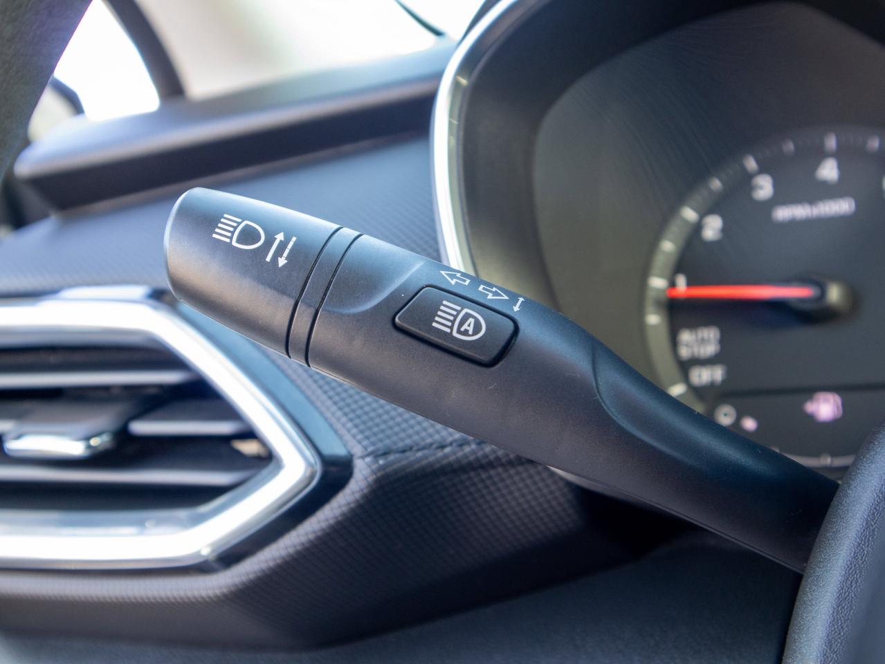 2023 Chevrolet TrailBlazer LT -  7 Inch Touchscreen, Power Seats Photo