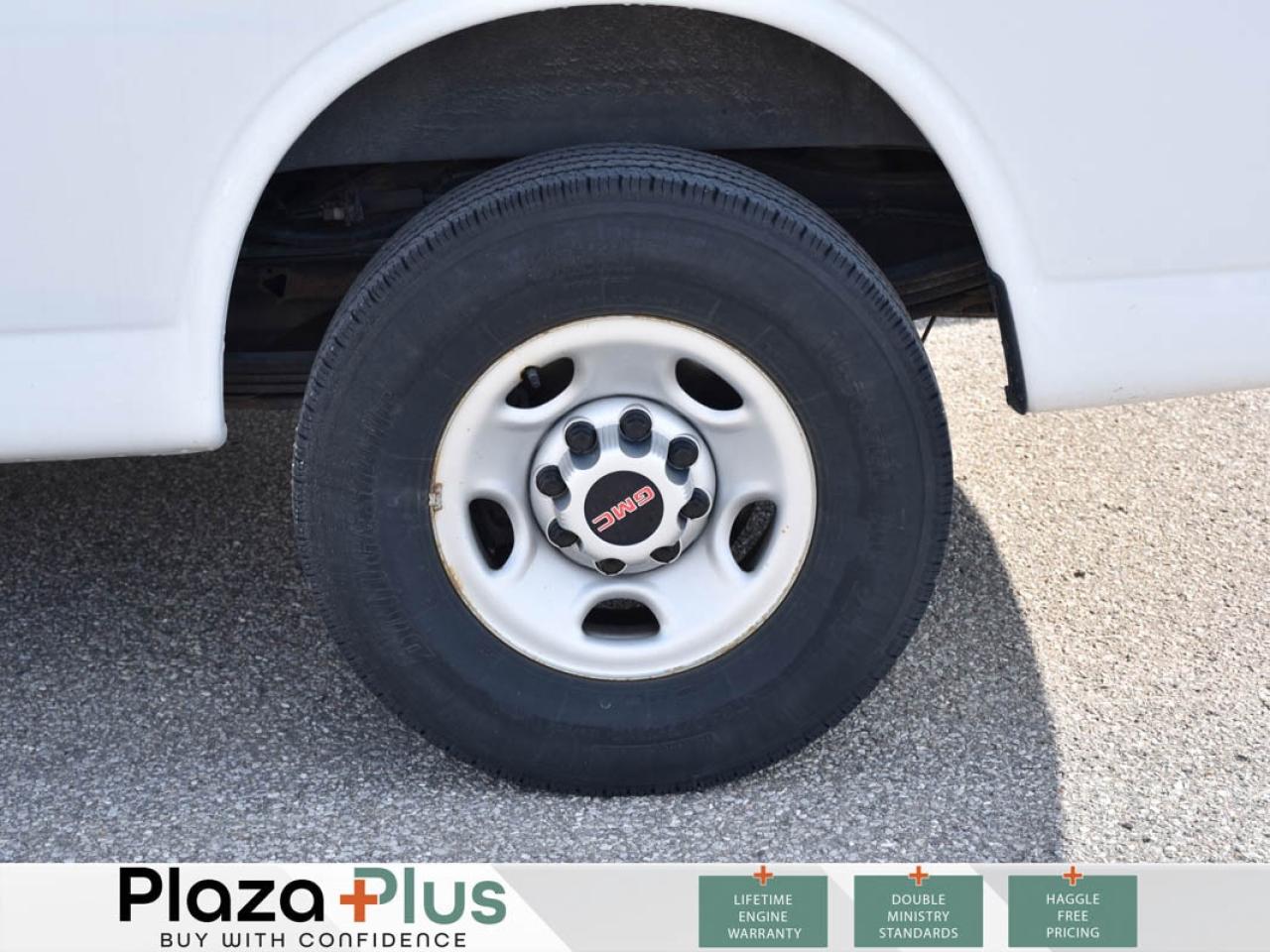 2020 GMC Savana Cargo Van VdpUrlEn Photo