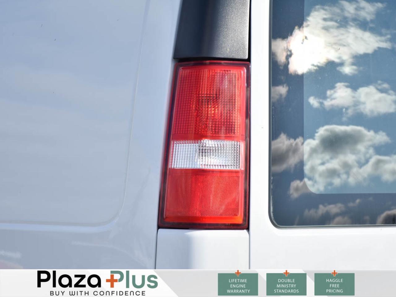 2020 GMC Savana Cargo Van VdpUrlEn Photo