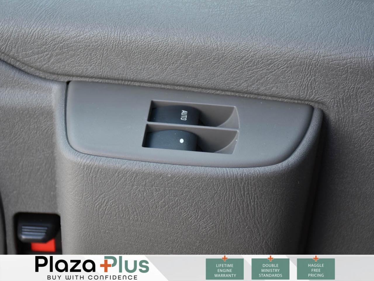 2020 GMC Savana Cargo Van VdpUrlEn Photo