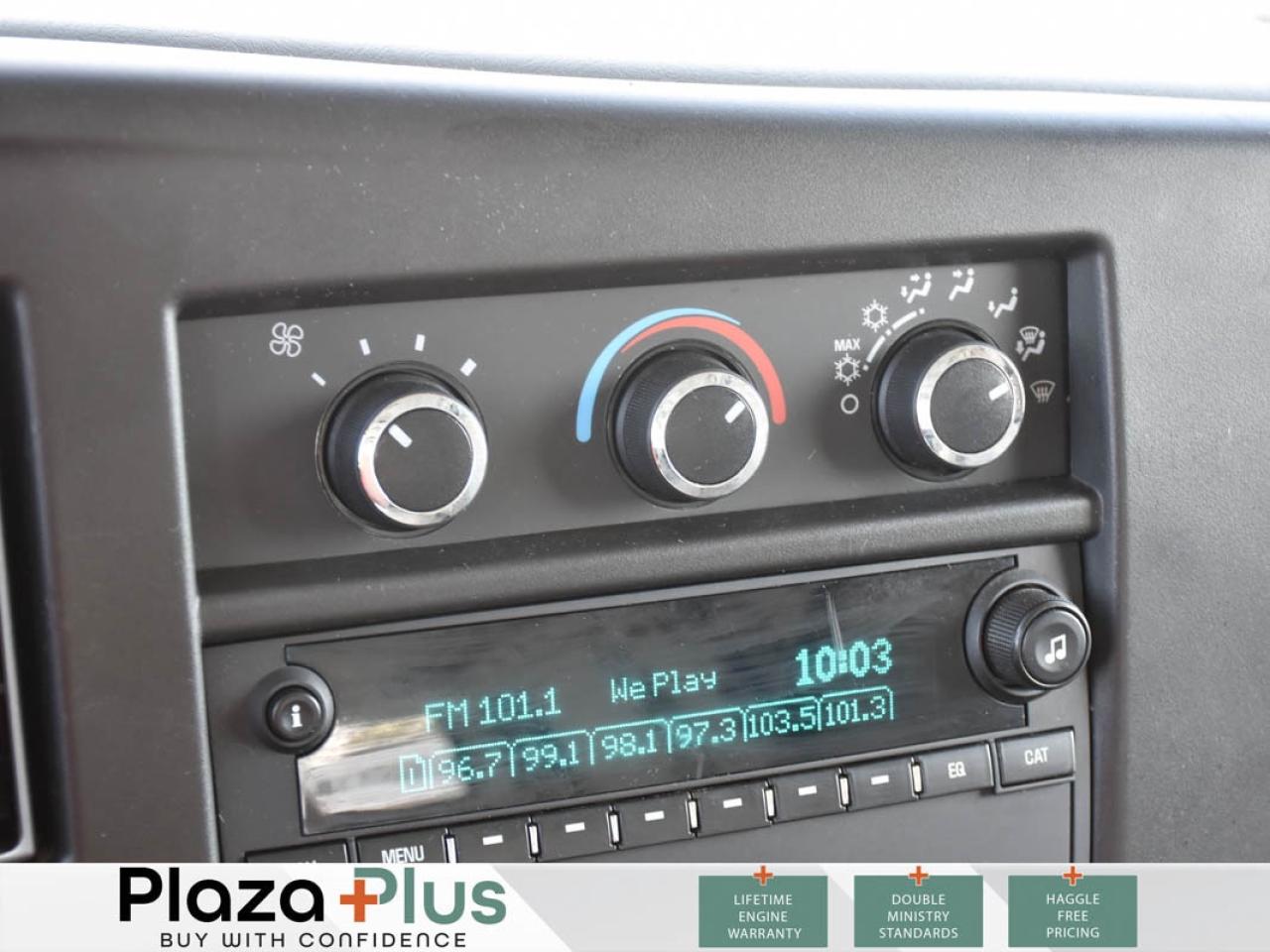 2020 GMC Savana Cargo Van VdpUrlEn Photo