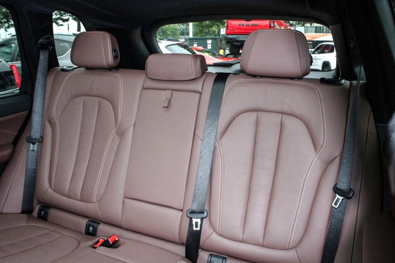 2022 BMW X5 xDrive40i Sport  Gps SiriusXM BkpCam HtdSeats Photo