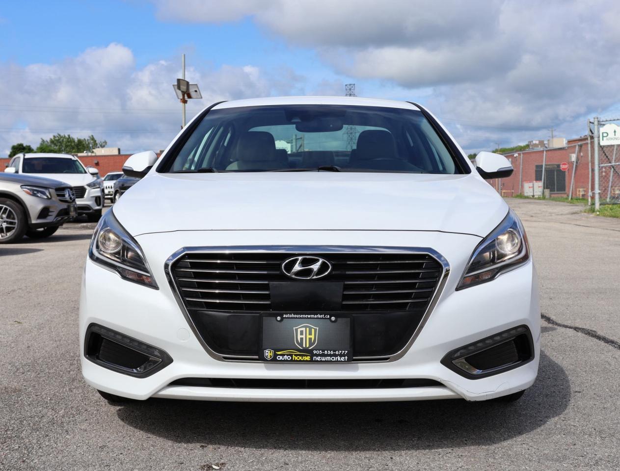 2017 Hyundai Sonata ULTIMATE/NAV/LEATHER/B CAM/CARPLAY/PUSH START/BLIS Photo