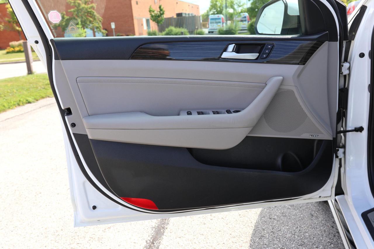 2017 Hyundai Sonata ULTIMATE/NAV/LEATHER/B CAM/CARPLAY/PUSH START/BLIS Photo