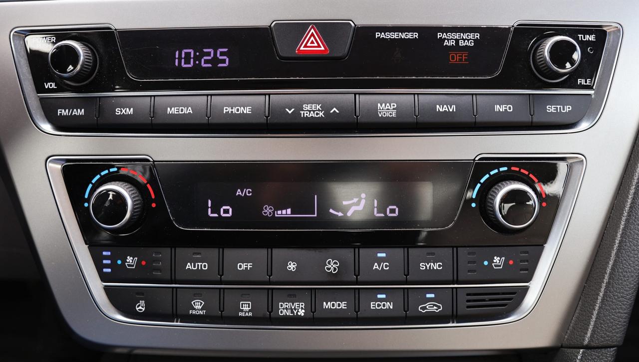 2017 Hyundai Sonata ULTIMATE/NAV/LEATHER/B CAM/CARPLAY/PUSH START/BLIS Photo