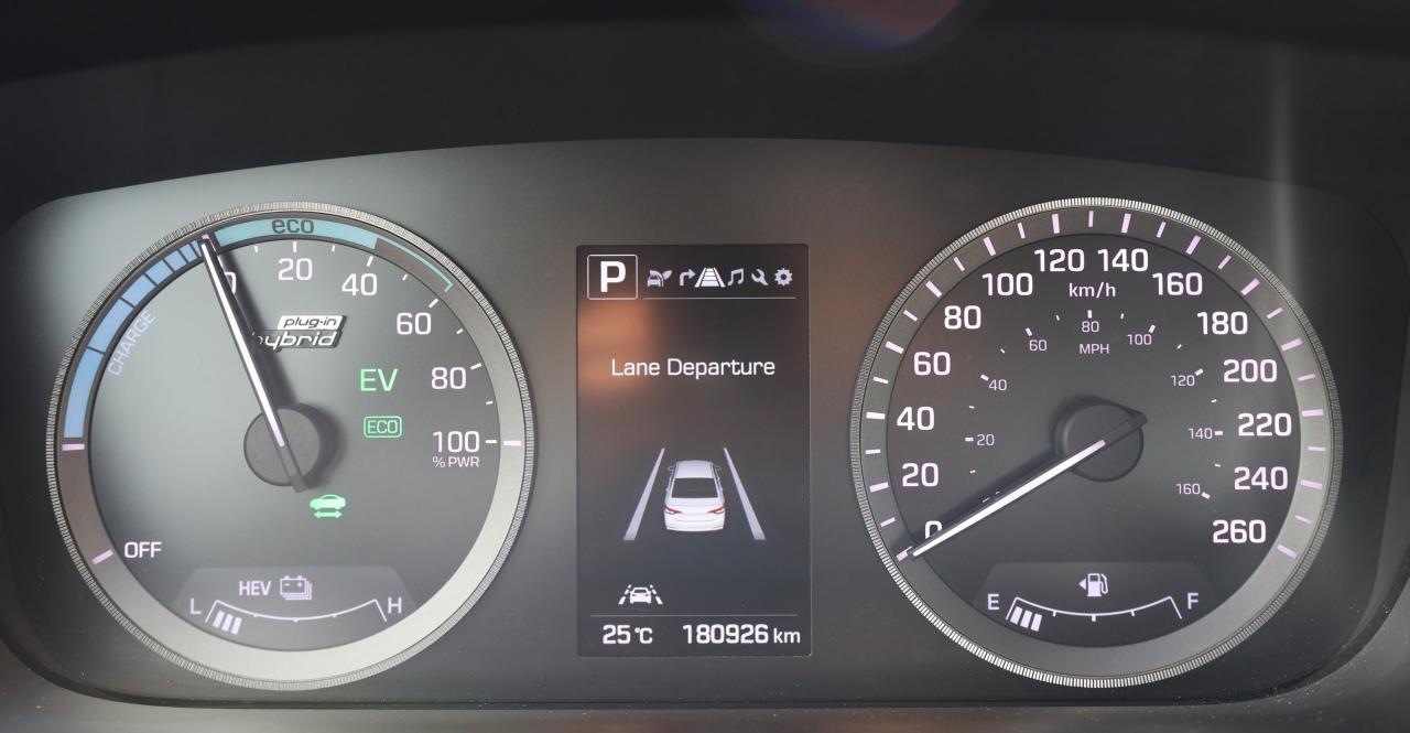 2017 Hyundai Sonata ULTIMATE/NAV/LEATHER/B CAM/CARPLAY/PUSH START/BLIS Photo