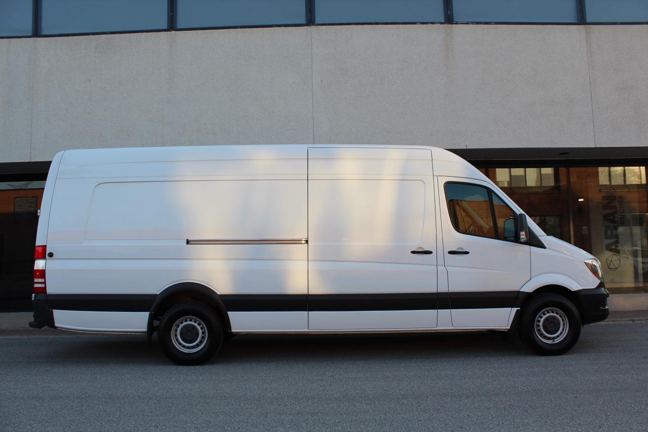 2018 Mercedes-Benz Sprinter Cargo Van 177" EXTRA EXTENDED - "3.0L DIESEL" - "3 SEATER" Photo