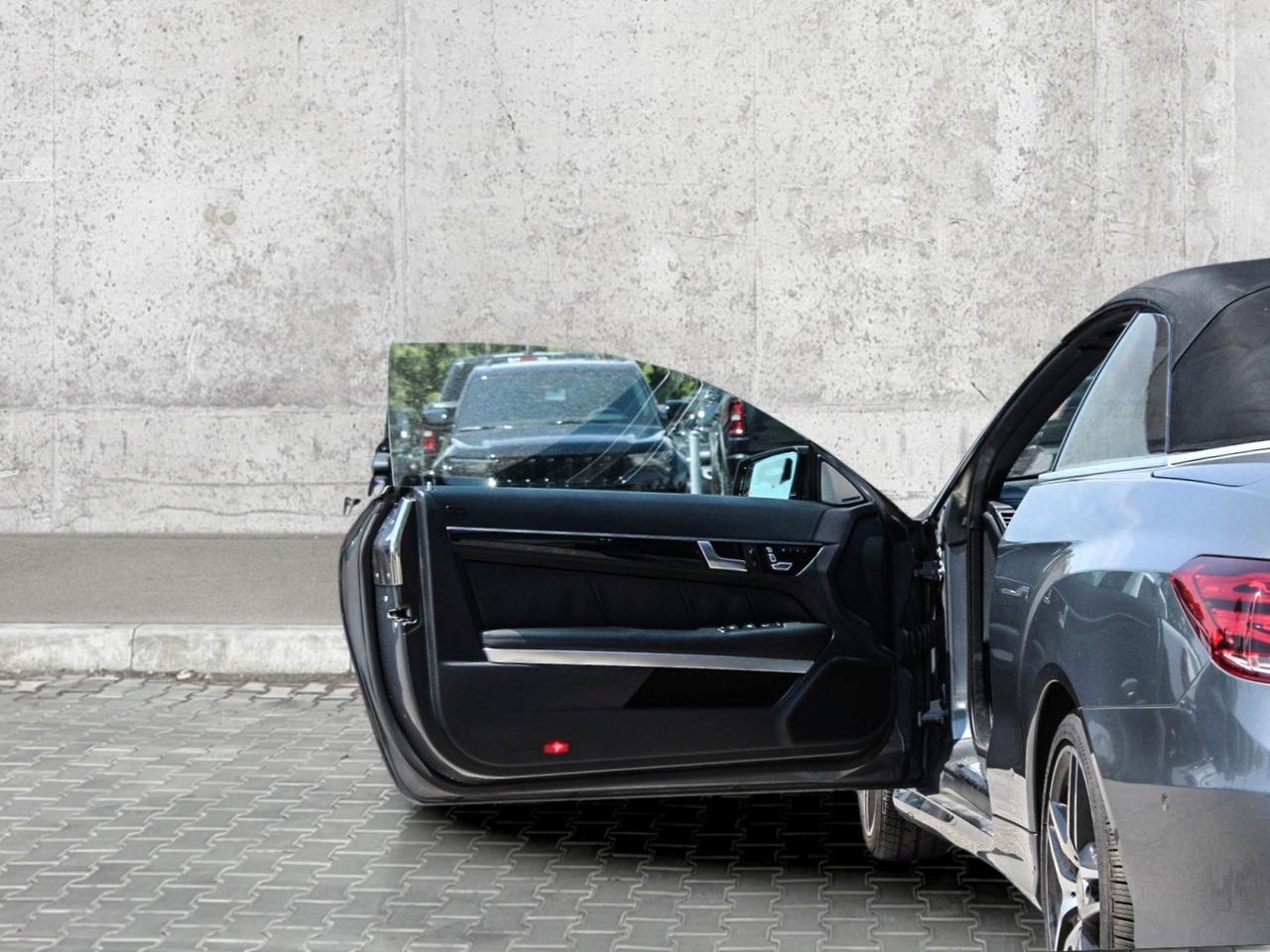 2017 Mercedes-Benz E-Class Cabriolet E 550  Gps BkpCam HtdSeats Photo