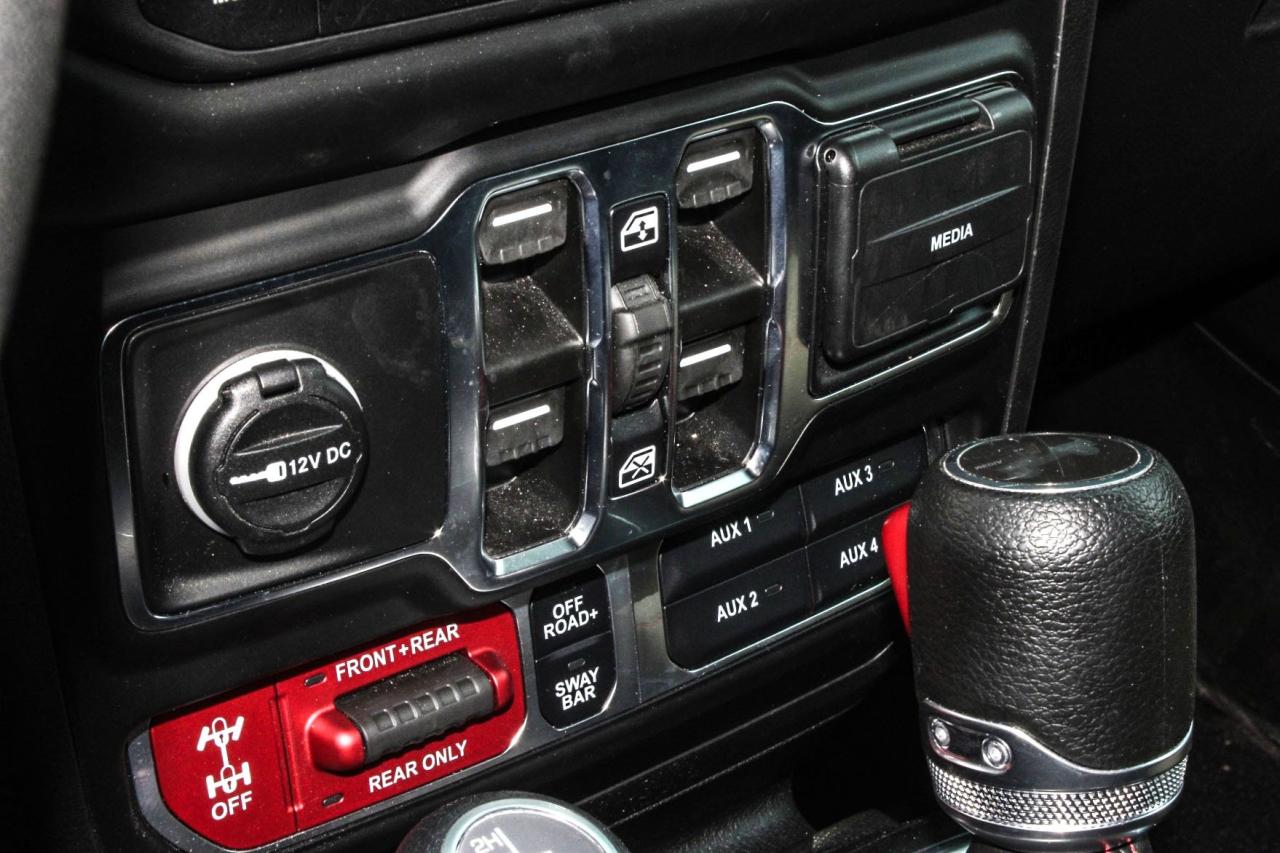 2023 Jeep Wrangler 4 Door Rubicon 4x4  Gps SiriusXM BkpCam HtdSeats Photo