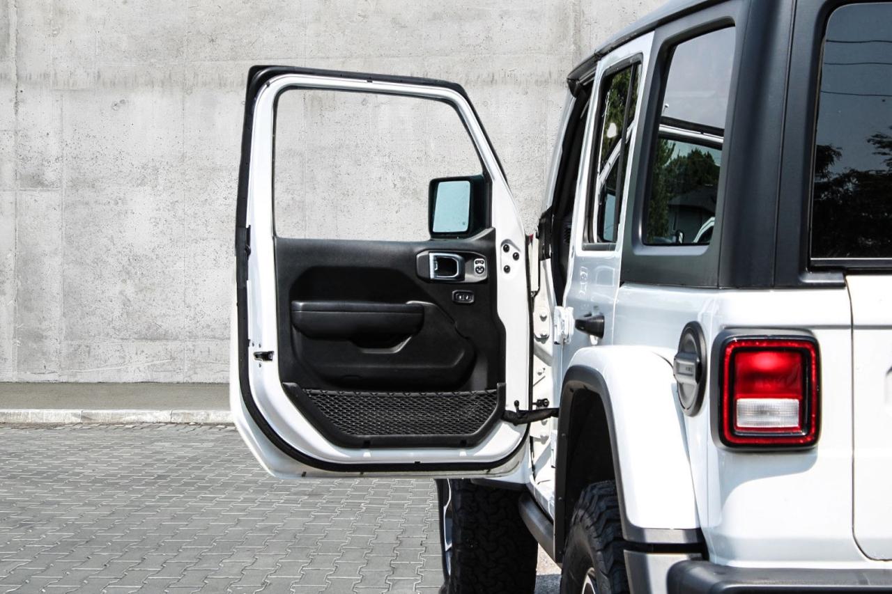 2023 Jeep Wrangler 4 Door Rubicon 4x4  Gps SiriusXM BkpCam HtdSeats Photo