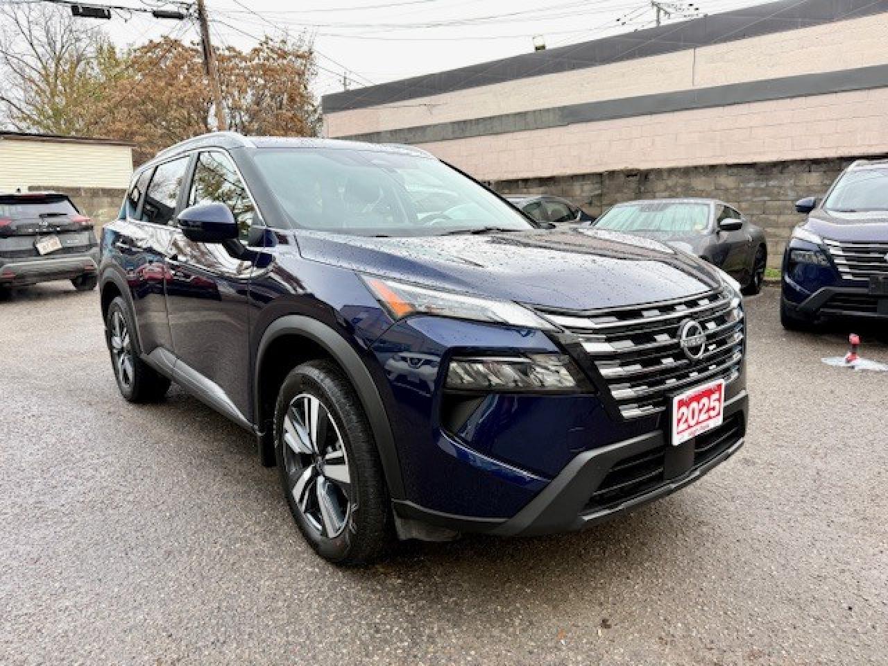 2025 Nissan Rogue SV PREMIUM, PRIMA-TEX, 360 CAM, PRO-PILOT, 19" AL Photo