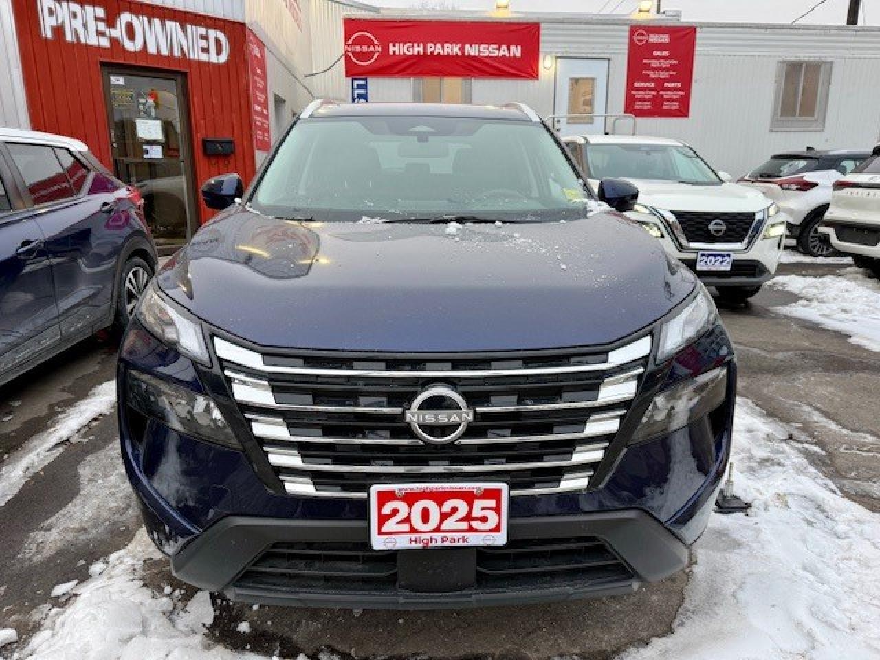 2025 Nissan Rogue SV PREMIUM, PRIMA-TEX, 360 CAM, PRO-PILOT, 19" AL Photo