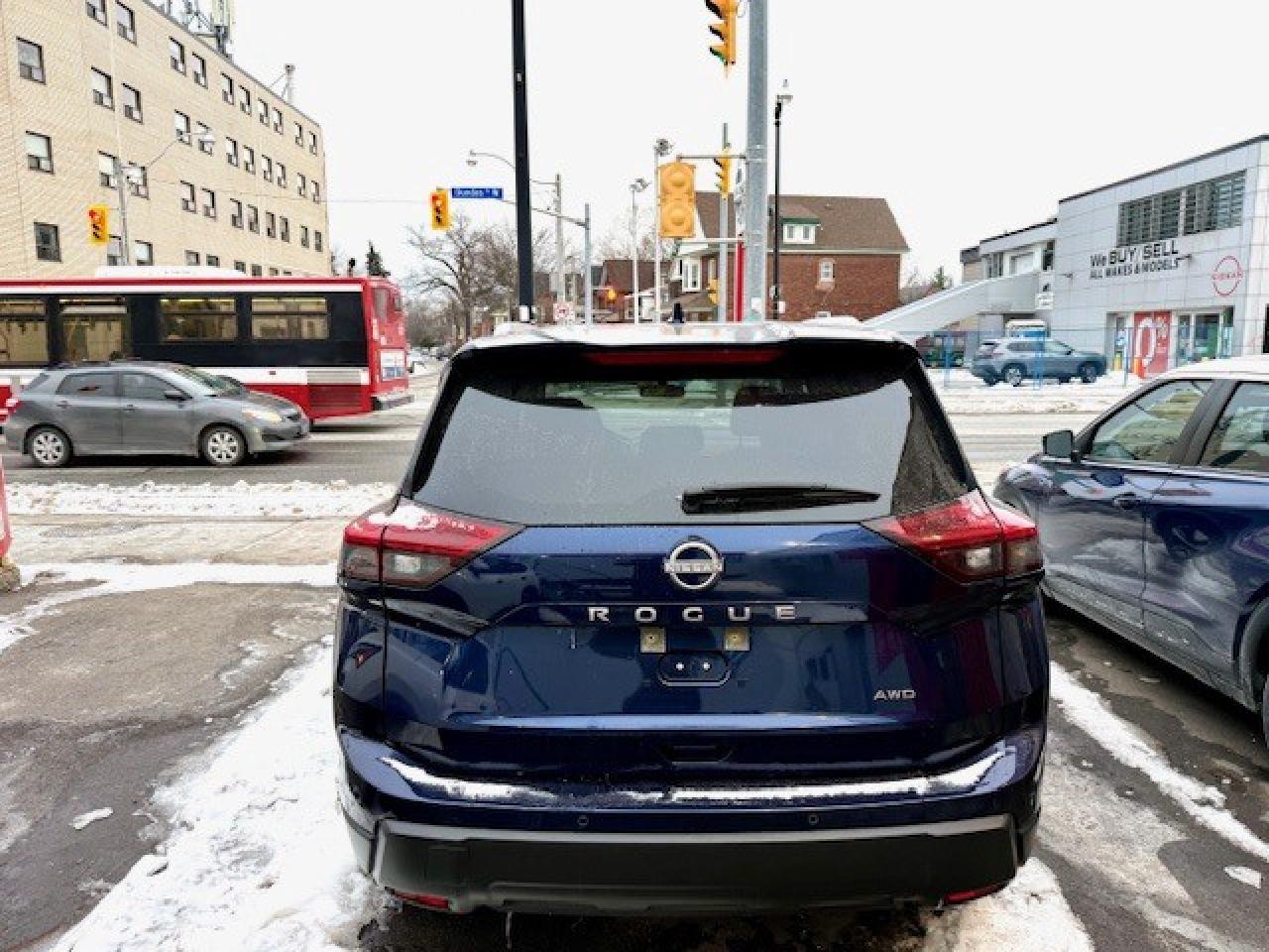 2025 Nissan Rogue SV PREMIUM, PRIMA-TEX, 360 CAM, PRO-PILOT, 19" AL Photo