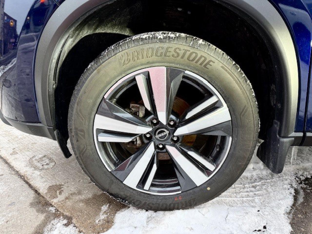 2025 Nissan Rogue SV PREMIUM, PRIMA-TEX, 360 CAM, PRO-PILOT, 19" AL Photo