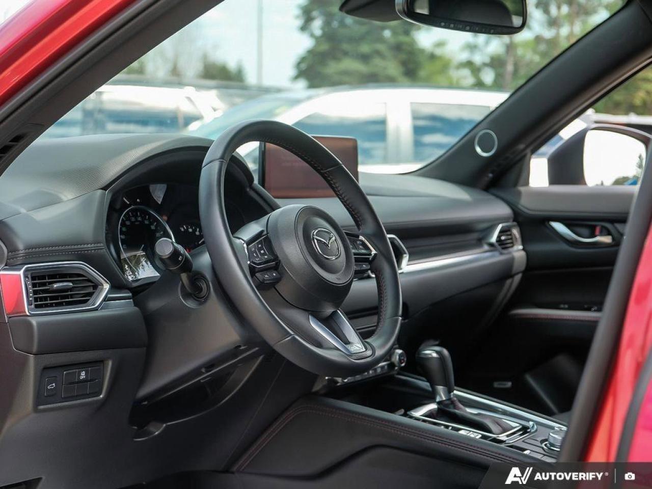 2023 Mazda CX-5 Sport DesignPOWER TAILGATE, SUNROOF, NAV, CARPLAY, Photo