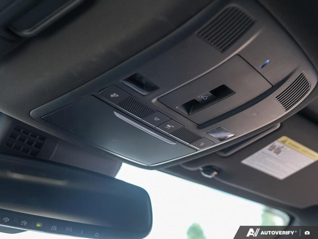 2023 Mazda CX-5 Sport DesignPOWER TAILGATE, SUNROOF, NAV, CARPLAY, Photo