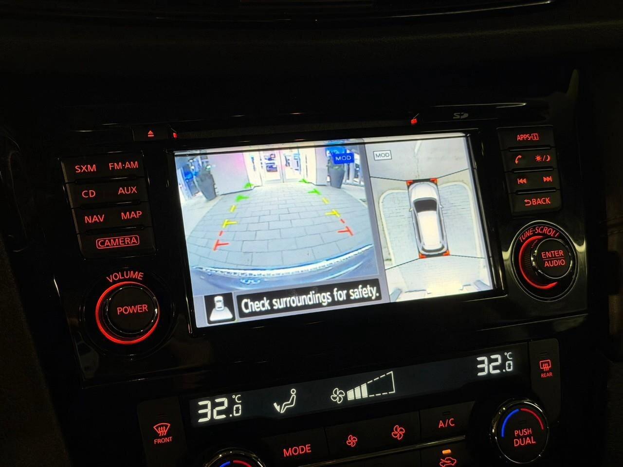 2017 Nissan Rogue SL PlatinumCERTIFIED AS-TRADED, AWD, SUNROOF, NAVI Photo