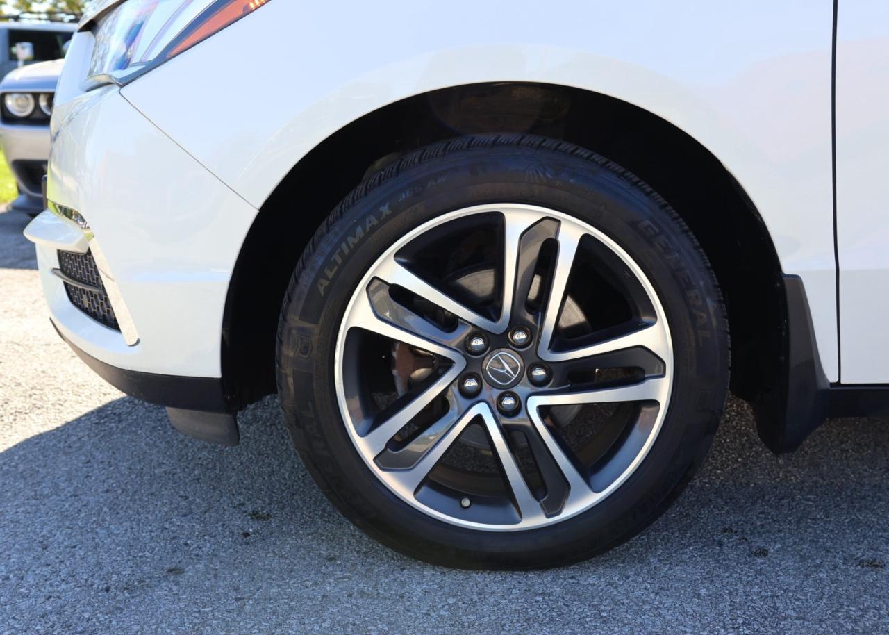 2017 Acura MDX SH-AWD-7PASS-TECH/NAV/LEATHER/SUNROOF/ADAPT CRUISE Photo