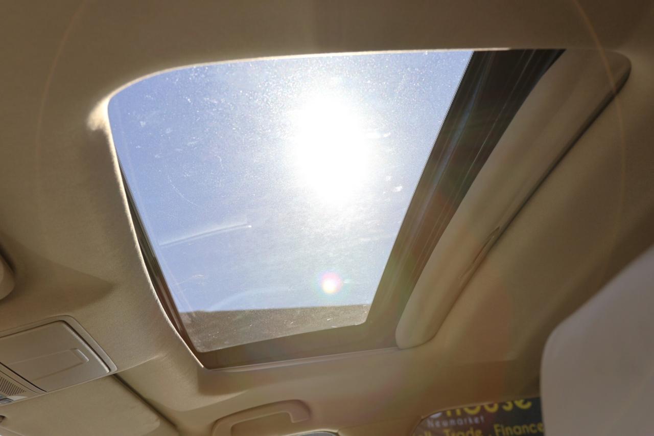 2017 Acura MDX SH-AWD-7PASS-TECH/NAV/LEATHER/SUNROOF/ADAPT CRUISE Photo