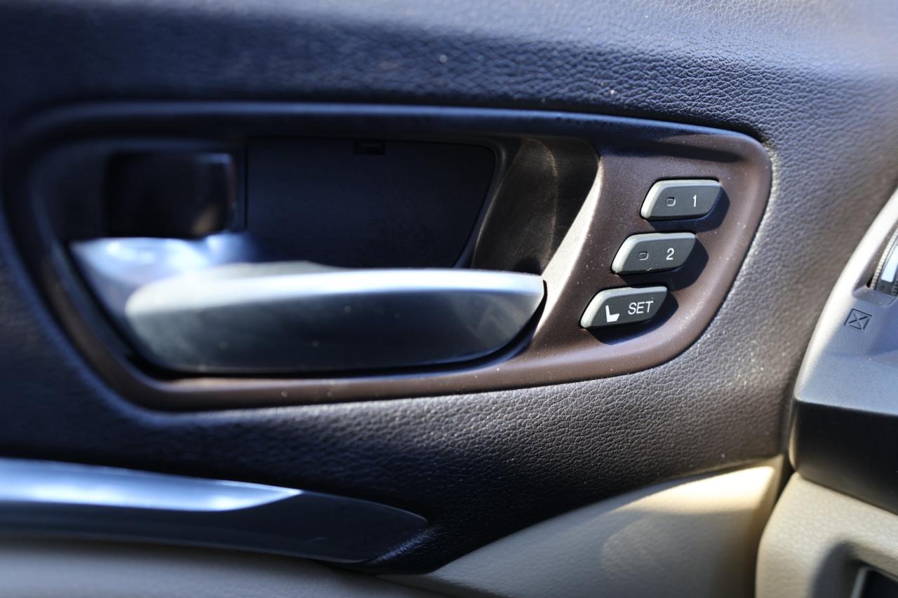 2017 Acura MDX SH-AWD-7PASS-TECH/NAV/LEATHER/SUNROOF/ADAPT CRUISE Photo