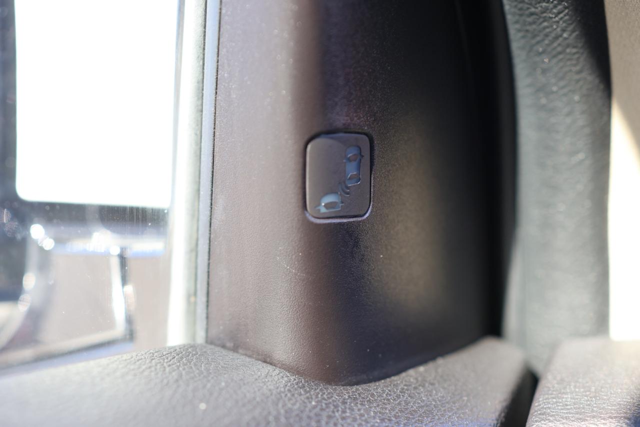 2017 Acura MDX SH-AWD-7PASS-TECH/NAV/LEATHER/SUNROOF/ADAPT CRUISE Photo