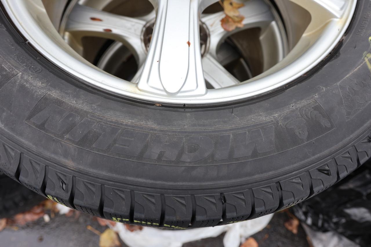 2017 Acura MDX SH-AWD-7PASS-TECH/NAV/LEATHER/SUNROOF/ADAPT CRUISE Photo