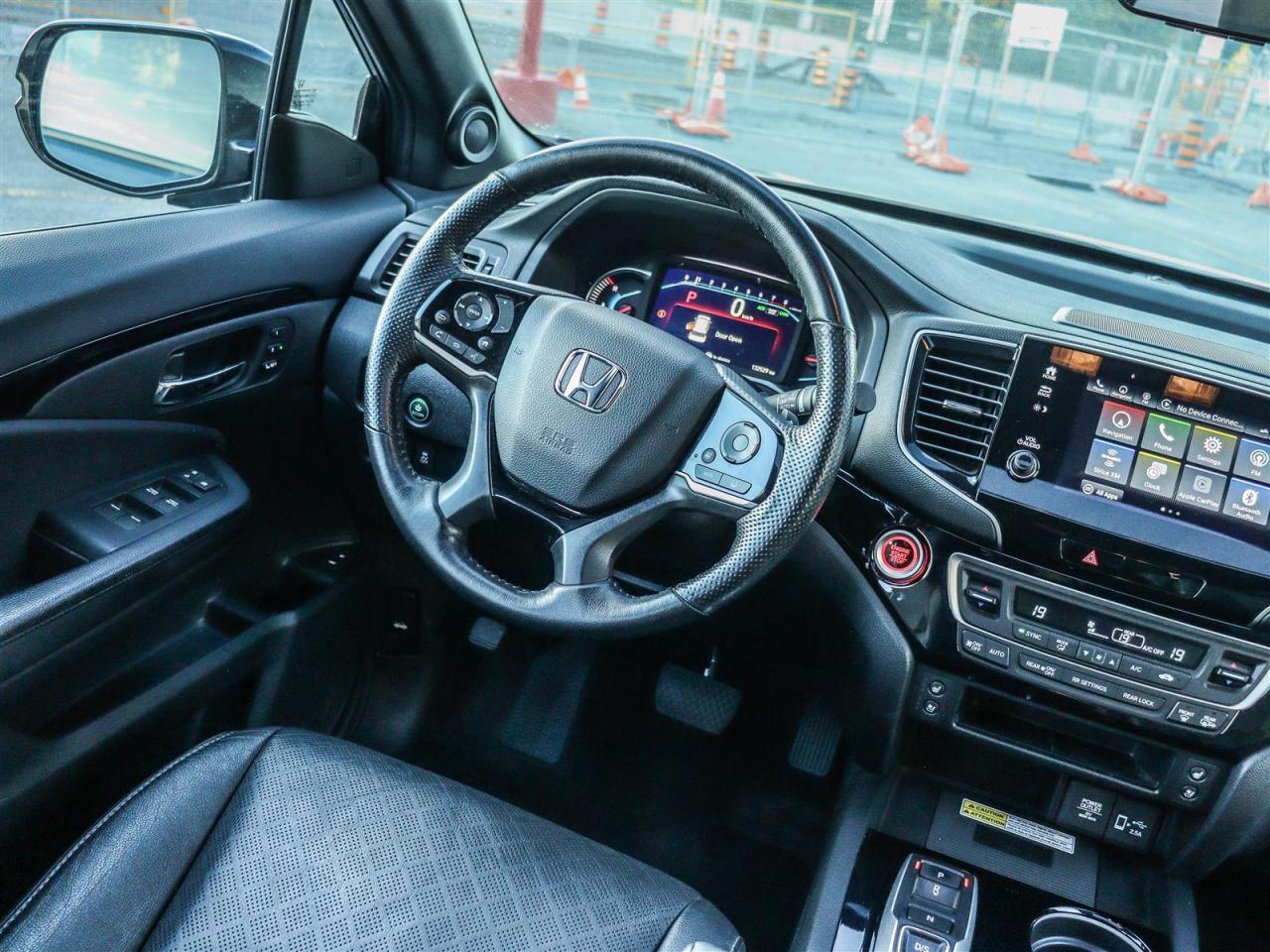 2020 Honda Passport Touring AWD LEATHER NAVI SUNROOF Photo