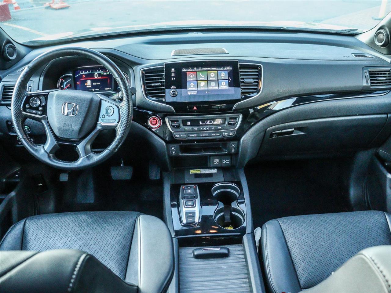 2020 Honda Passport Touring AWD LEATHER NAVI SUNROOF Photo