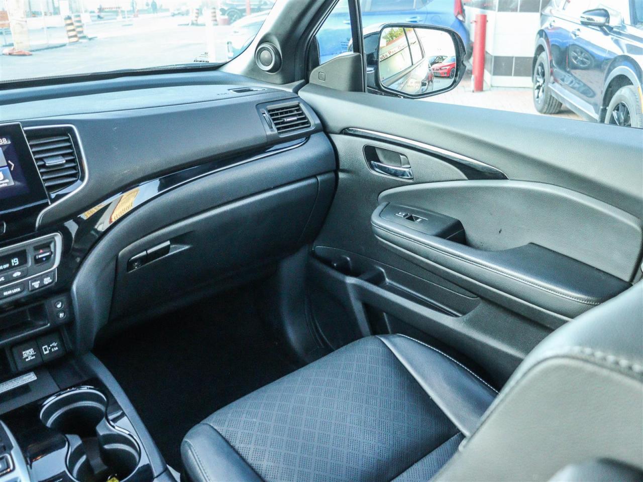 2020 Honda Passport Touring AWD LEATHER NAVI SUNROOF Photo