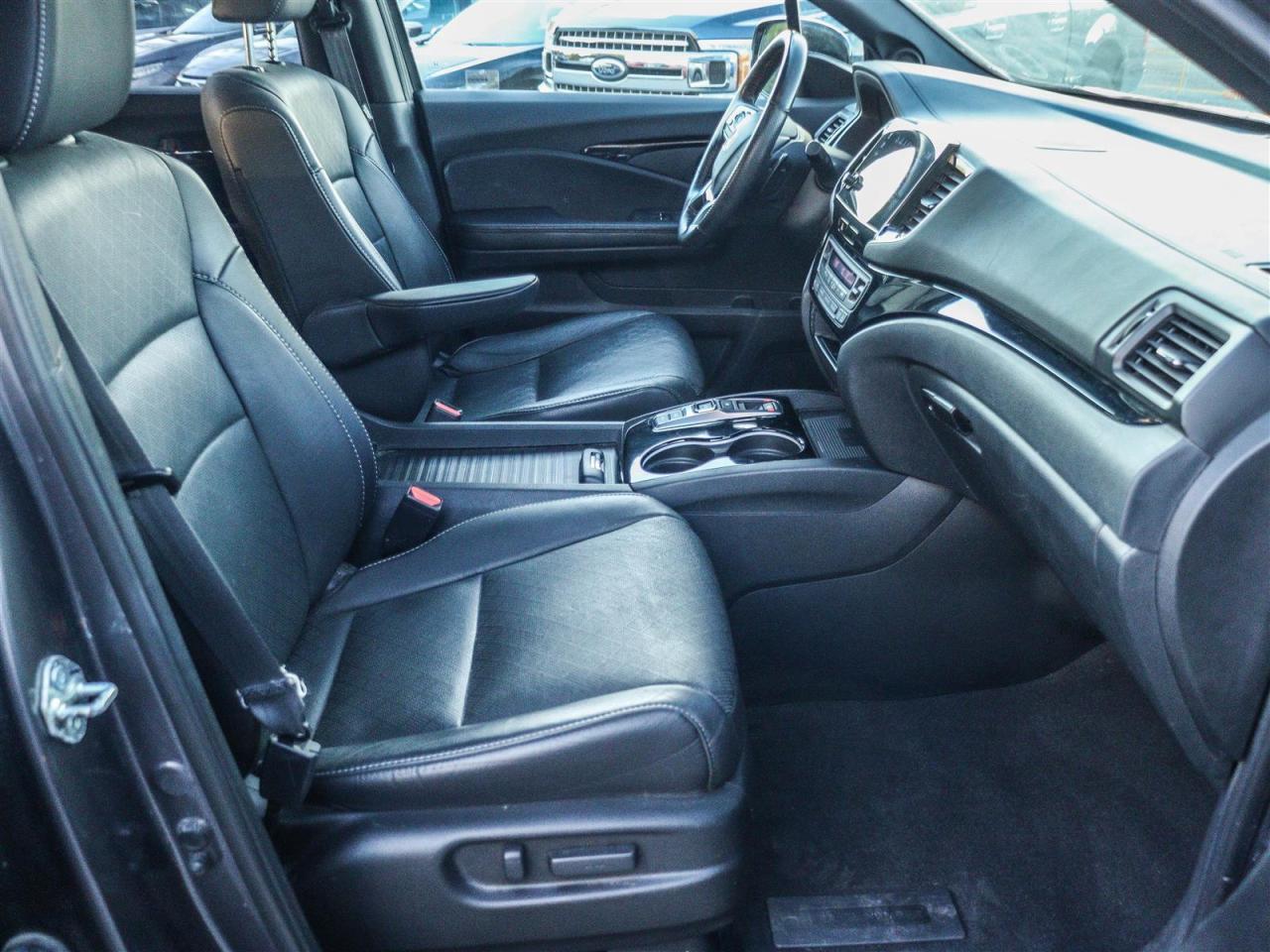 2020 Honda Passport Touring AWD LEATHER NAVI SUNROOF Photo