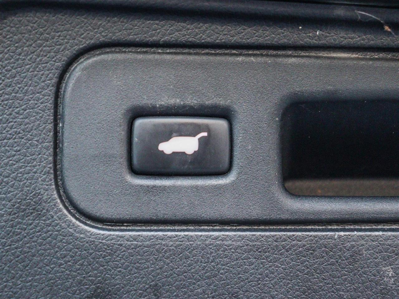 2020 Honda Passport Touring AWD LEATHER NAVI SUNROOF Photo