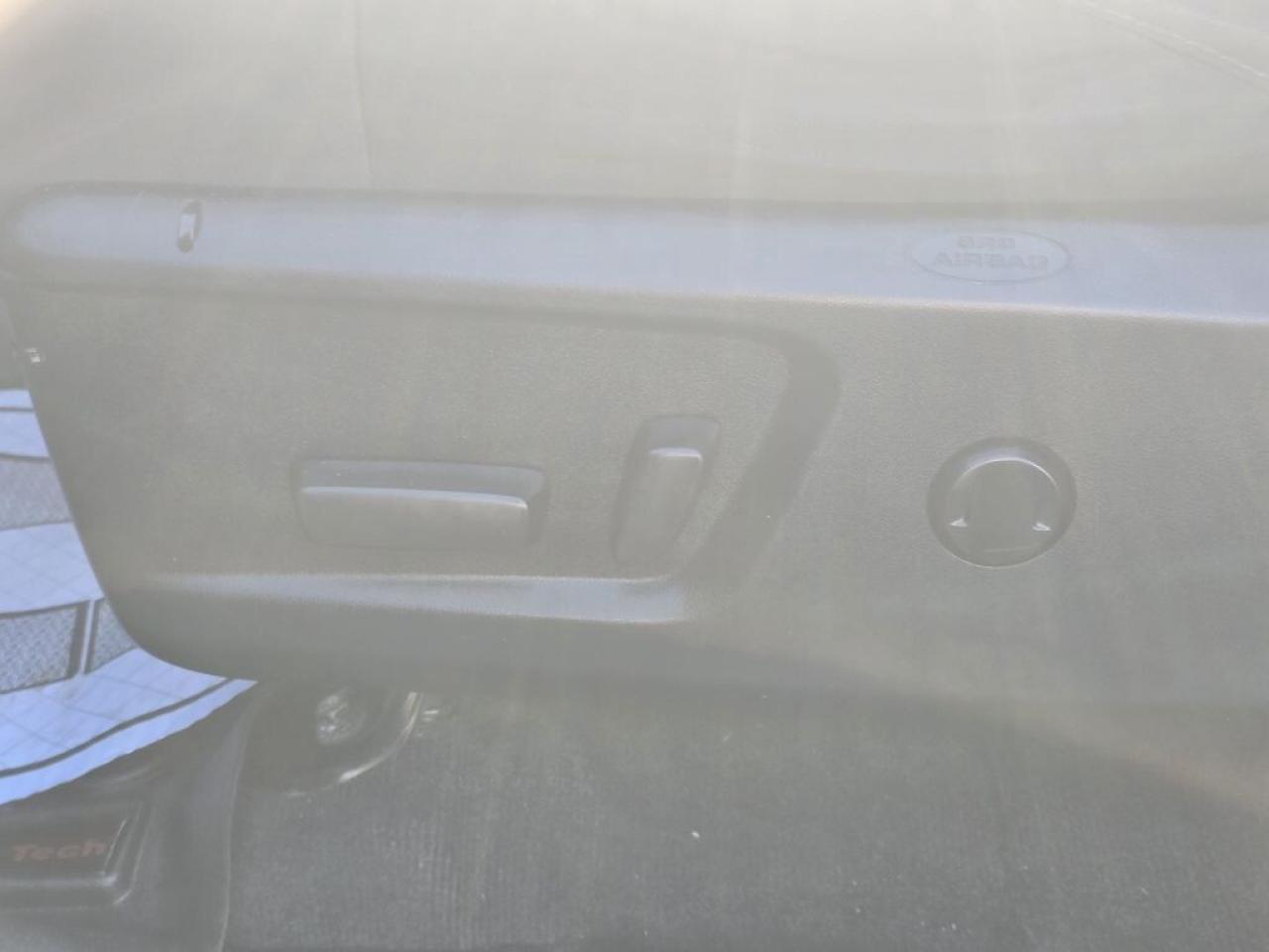 2015 Toyota Tundra SR 5.7L V8 4x4 Double Cab 6.6 ft. box 145.7 in. WB Photo