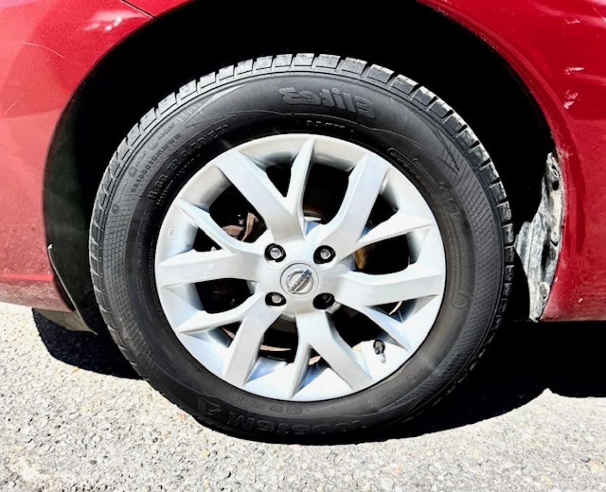 2017 Nissan Versa Note 1.6 SV, H/B, AUTO, BACK UP CAM, HEATED SEATS, XM Photo