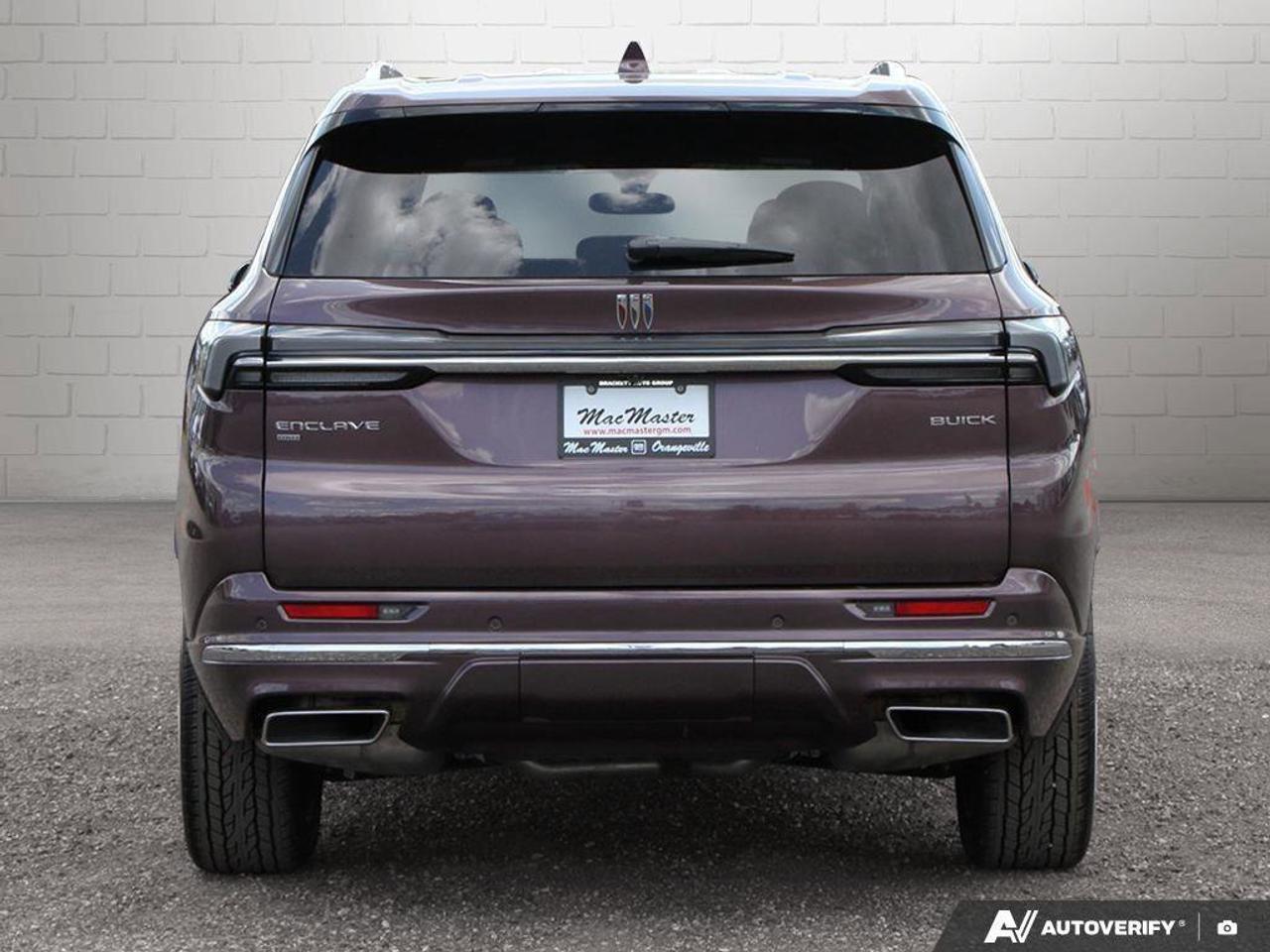 2025 Buick Enclave AvenirAVENIR, AWD, 2.5T, NAV, ROOF, COMPANY CAR! Photo3