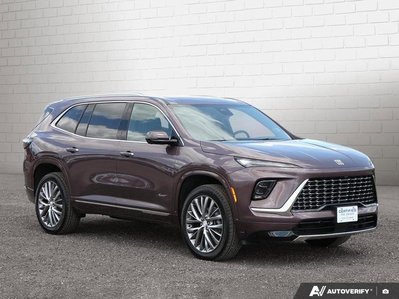 2025 Buick Enclave AvenirAVENIR, AWD, 2.5T, NAV, ROOF, COMPANY CAR! Photo